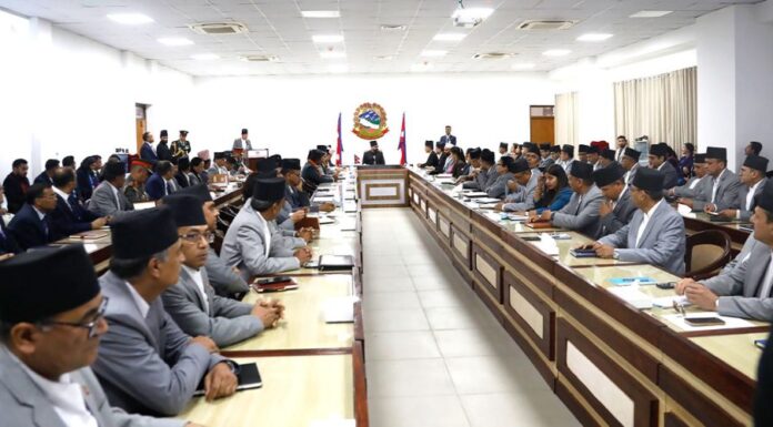 कर्मचारीलाई प्रधानमन्त्री बालेनको निर्देशन- सरकारको स्पिरिट समात्नू, ढिलासुस्ती चल्दैन