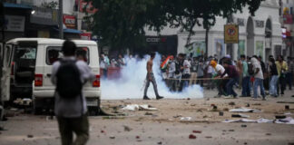 कक्रोच पार्टीको आन्दोलनले थकाउँदैछ मोदी सरकार